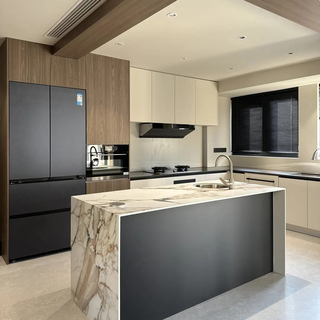Customized Wooden Veneer And Matt Black Lacquer Modern Kitchen Cabinet Designs For Home Kitchen Cabinet