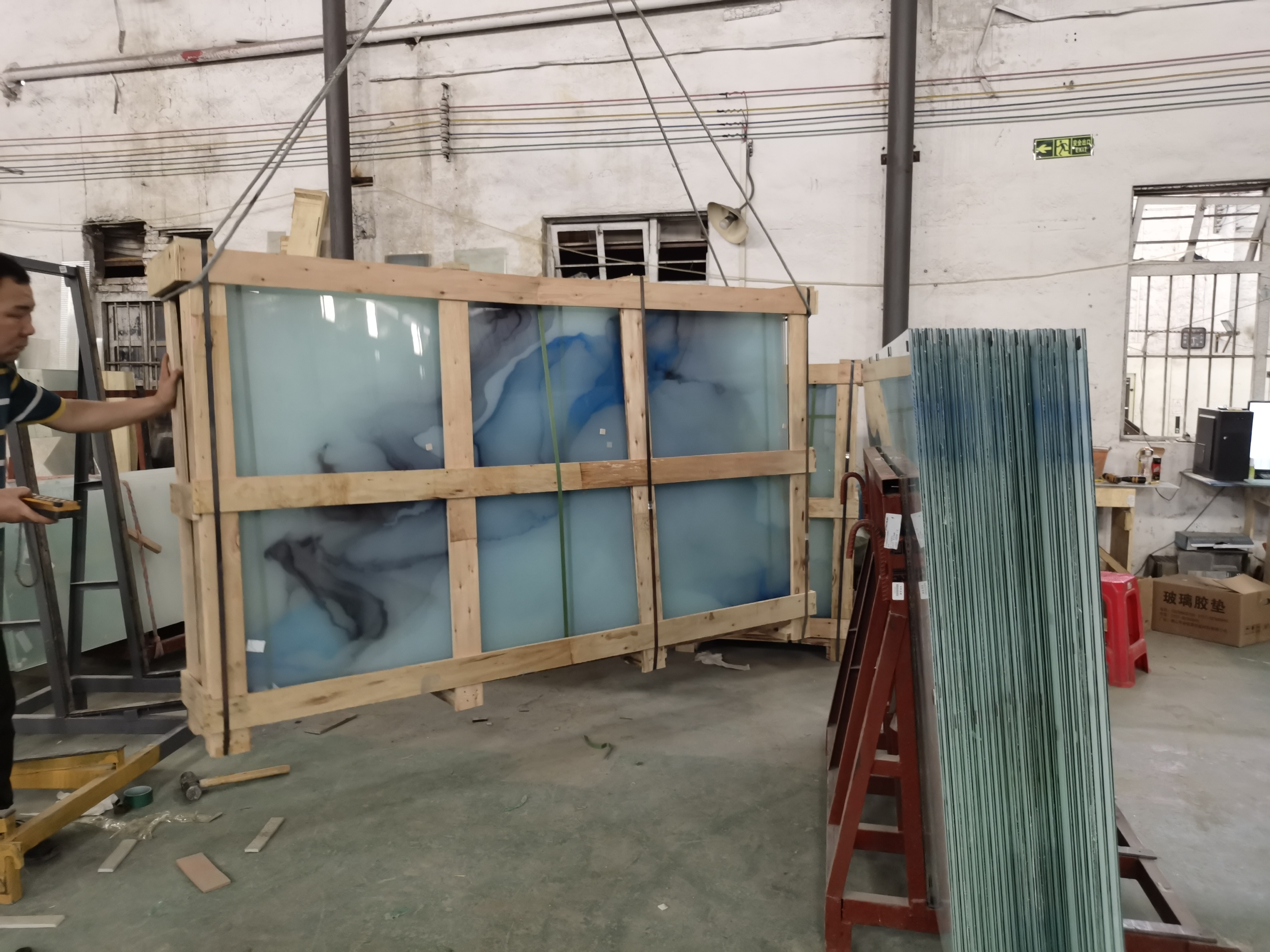 Custom Tempered Laminated Art Glass Marbing Grain Landscape Painting