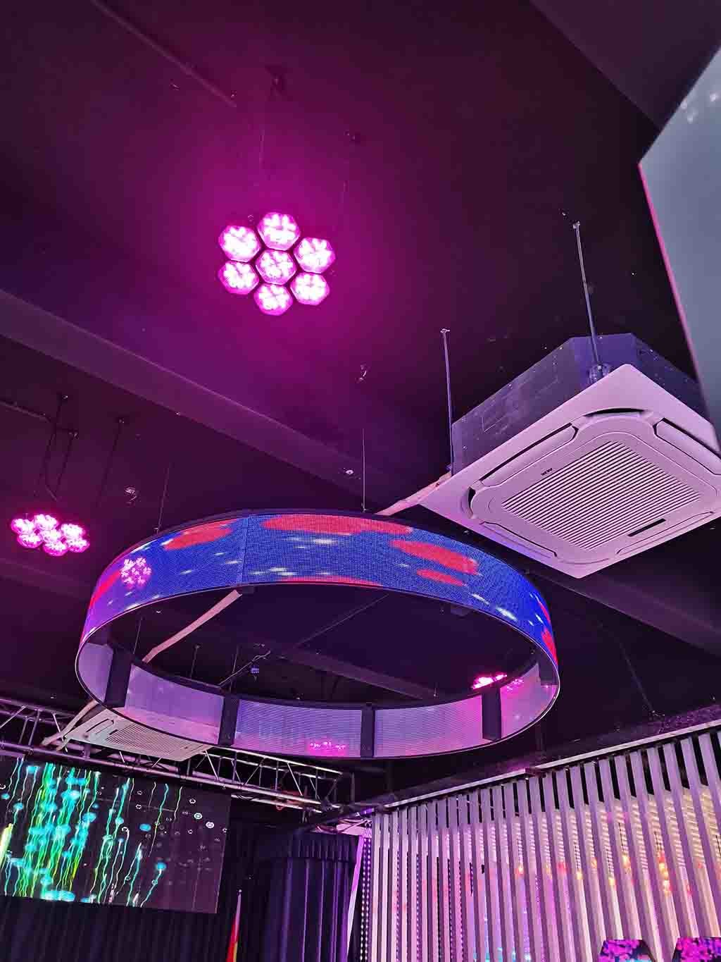 4K Cube Led Screen Hight Resolution Full Color Stage Conference Stadium Aluminum Cabinet