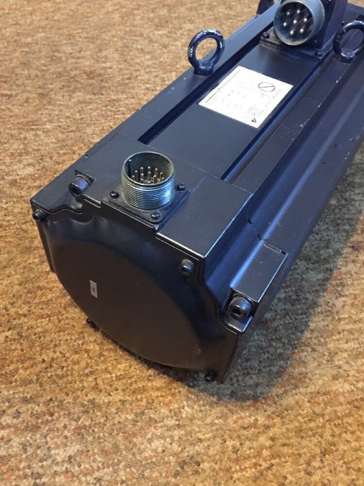USAFED-30FA2KE Servo Motor F Series 2.9 kW 1500 rpm UTOPI-600UB Incremental 6000 P/R Encoder 200V