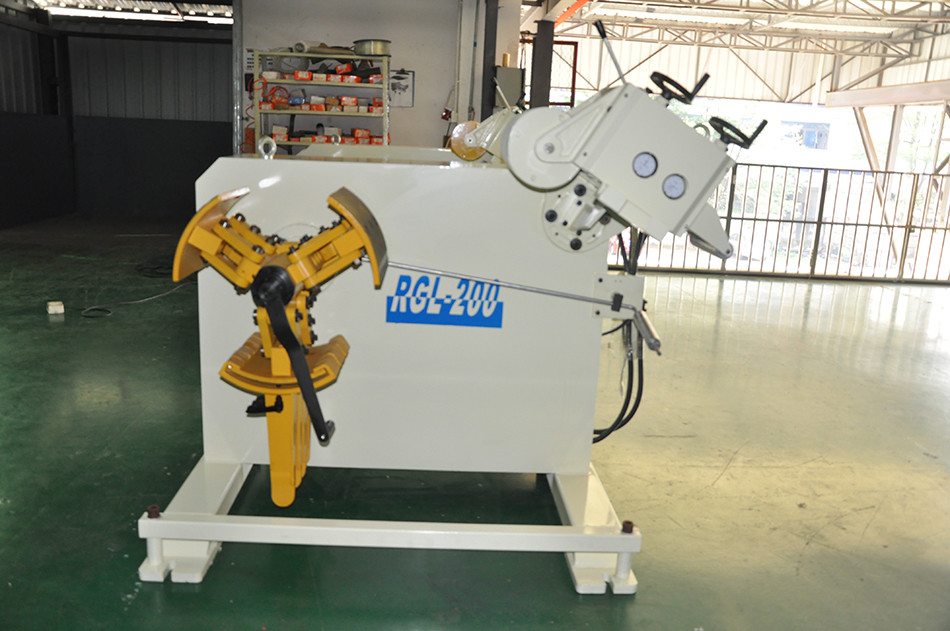 Line Speed 16 Meter Per Minute Mandrel Expansion Uncoiler With Straightener