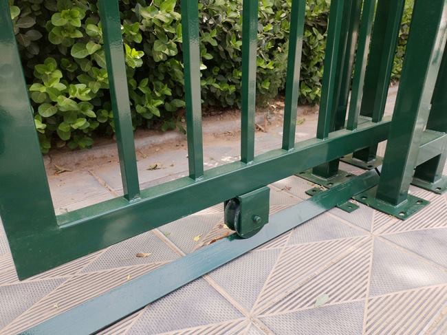 ISO14001 Sliding Door Welded Metal Garden Fence Gate