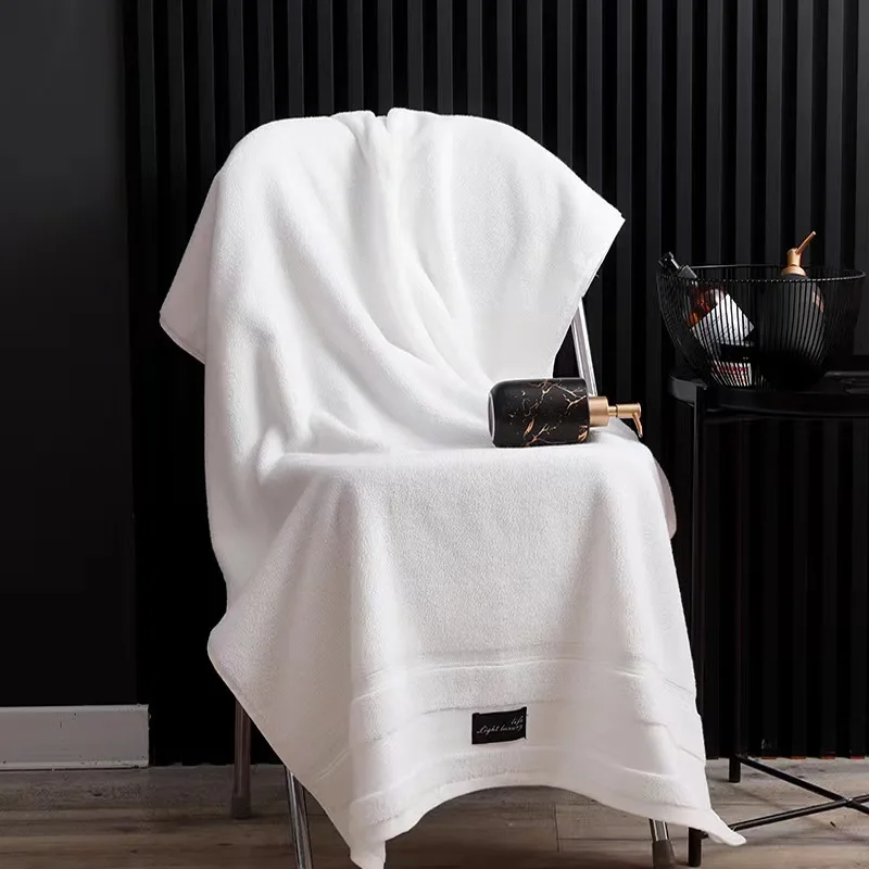 Pure Cotton Luxury Hotel Towel Set with Thick Striped Pattern and Jacquard Design