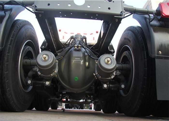 SINOTRUK HOWO T5G MAN Engine Tractor Truck LHD 6X4 Euro 4 336 HP ZZ4257N324GD1