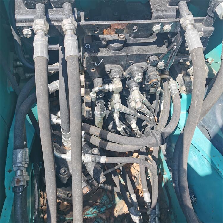 Good Condition Kobelco SK140-8 Excavator with 0.57 m3 Bucket Capacity in Shanghai