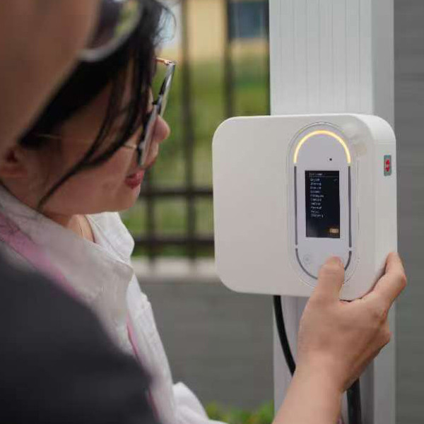 IP65 EV Charging Station GBT/ Type2 plug AC Wallbox EV Charging Stations