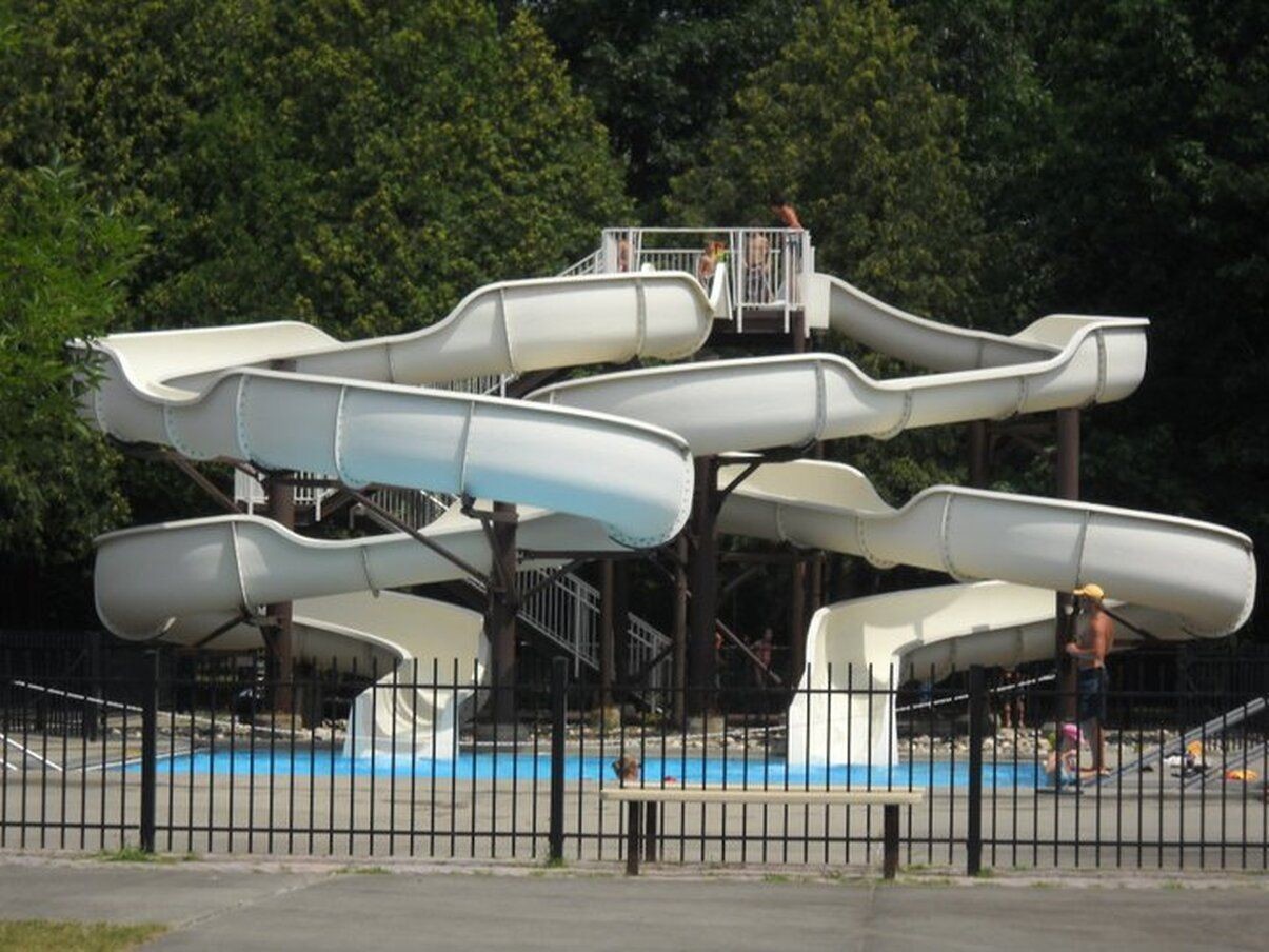 Amusement Kid Water Park Equipment Children Playing Slides Set