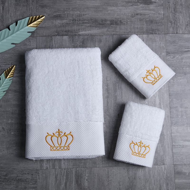 Plain Color Beauty Salon Gift Pure Cotton Bath Towel Soft and Absorbent for Adults