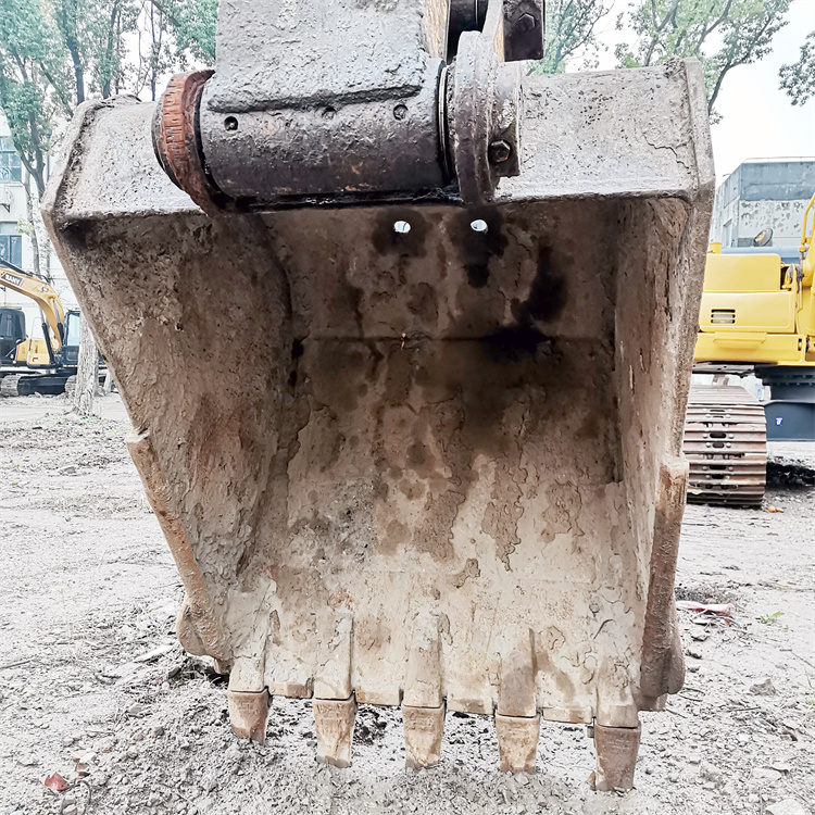3859 Working Hours Used Komatsu PC200-6 Excavator 20 Ton for Engineering Construction