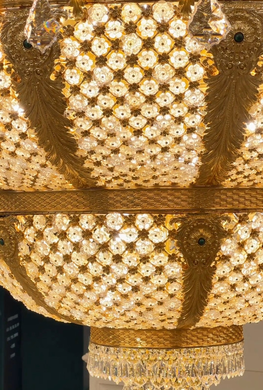 ODM OEM Golden Luxury Large Modern Entry Chandeliers For High End Commercial Buildings