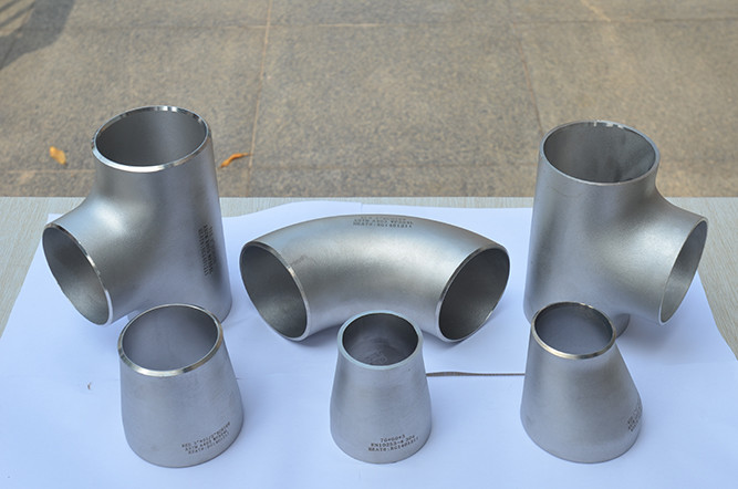 Seamless Welded Elbow Tee Reducer Cap DIN EN10253 Black ANSI Rust Oil