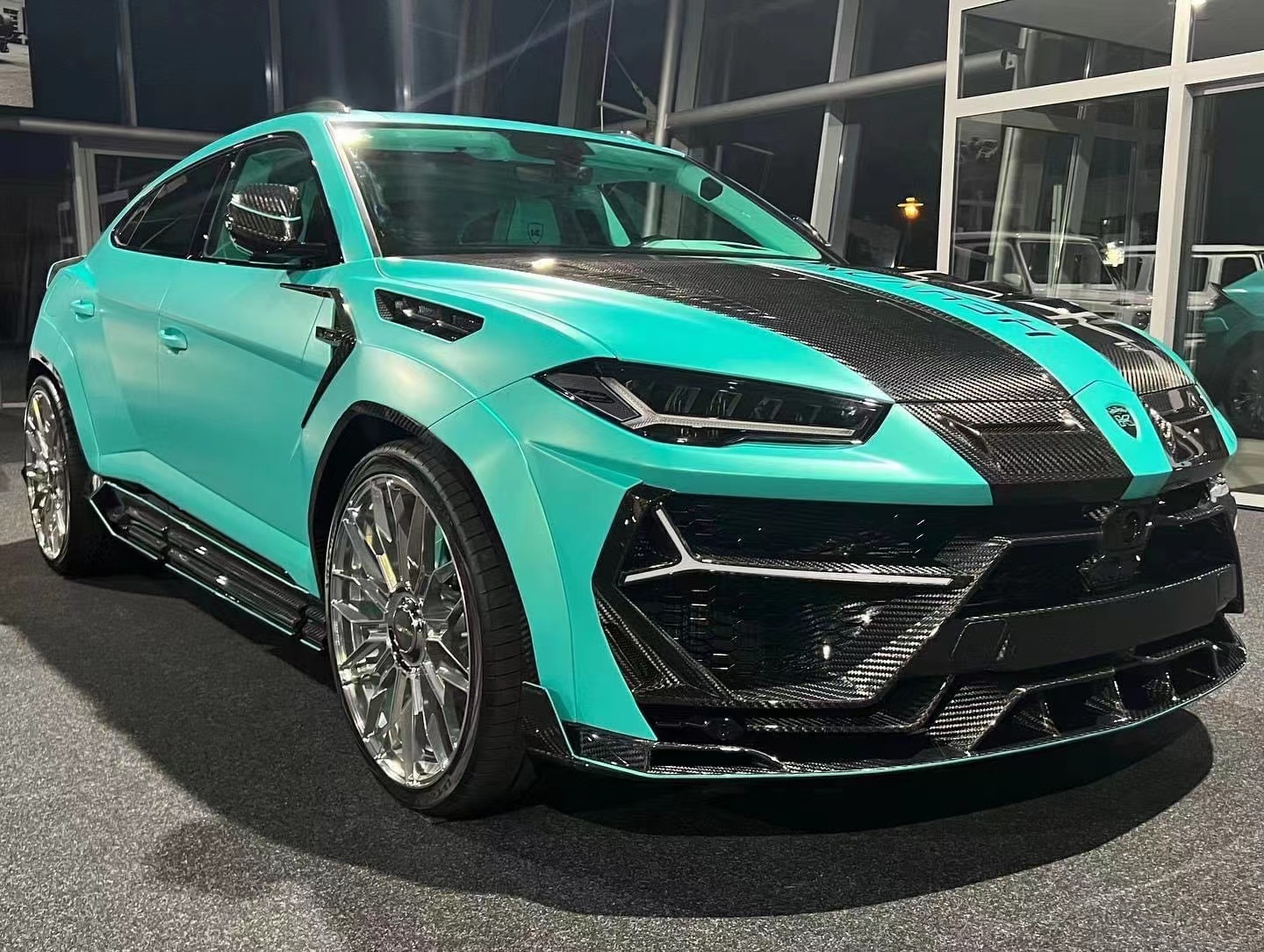 Auto Parts for Lamborghini Urus Body Kit URUS Upgrades Keyvany-style Front and Rear Bumper Widebody Kit