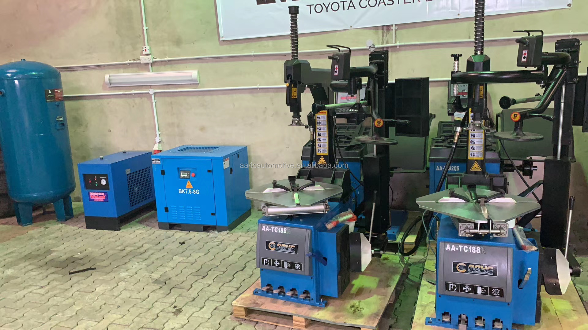 AA4C split type 7.5kw Screw air compressor air pump air source in workshop tire inflate pump reciprocating direct drive