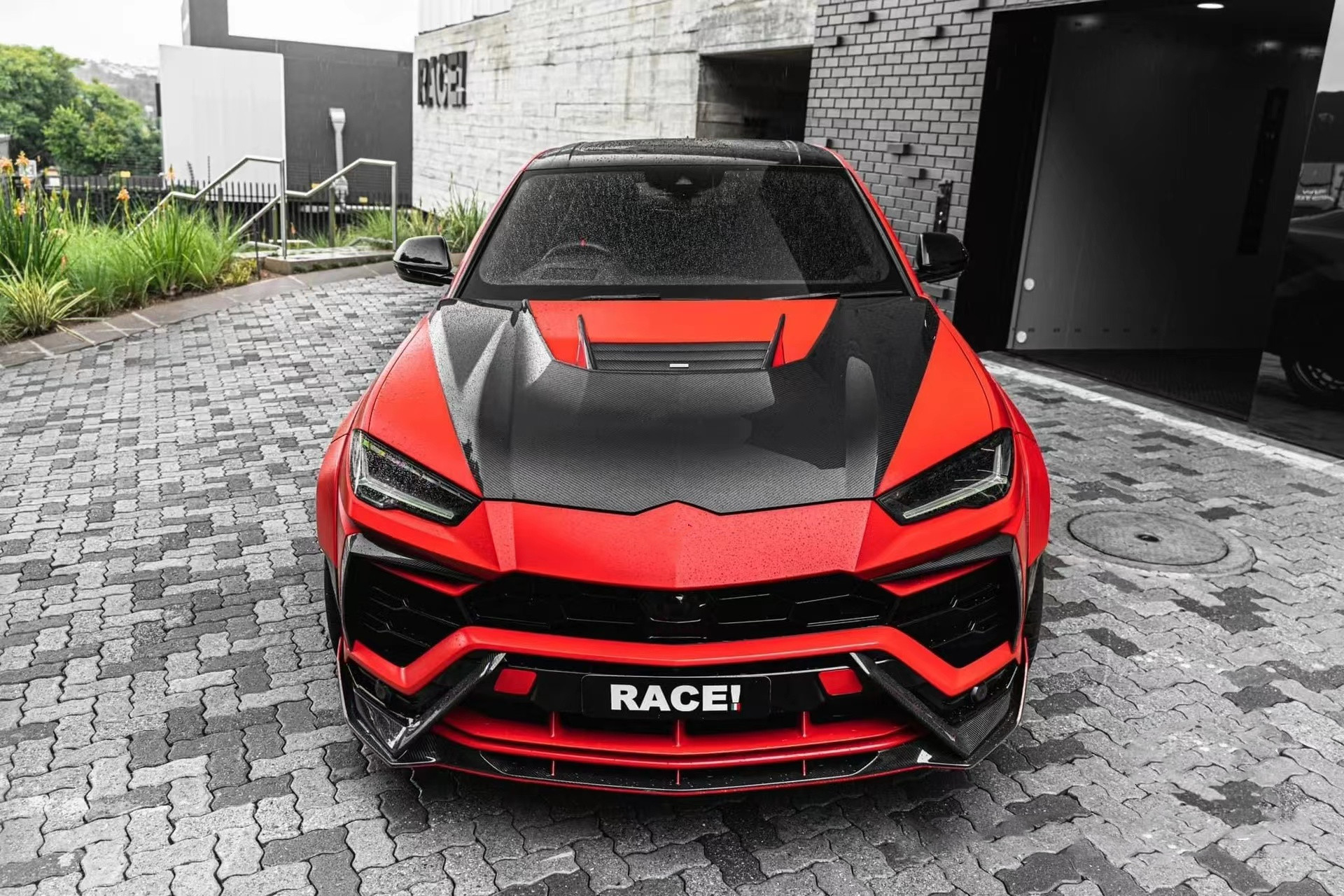 For Lamborghini Urus Carbon Fiber Body Kit Urus Upgraded VORS Style Carbon Fiber Front Lip Diffuser Spoiler Hood with Wide-body