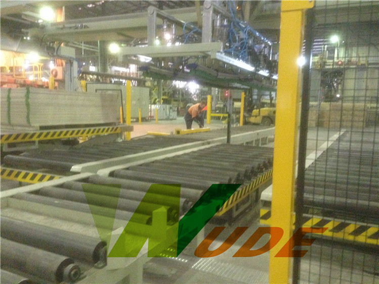 Servo Mortor Driving Automatic Feeding Conveyor for Loading and Unloading