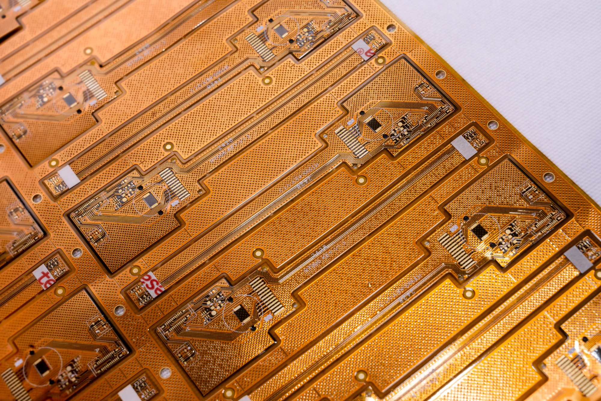 Smart Device FPC with EMI Protection 0.15mm Thickness ISO 9001 Certified Quick Turnaround Supplier