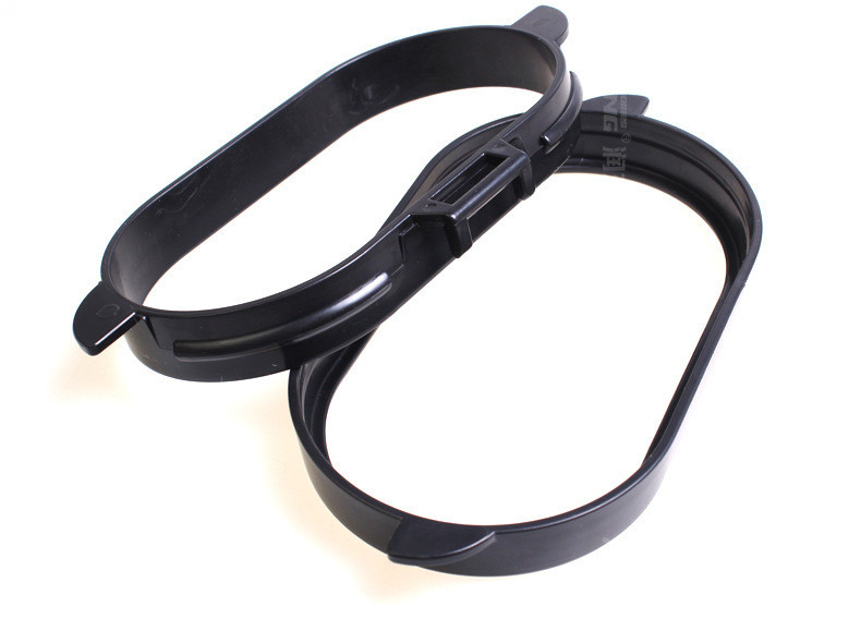 Car trash bag holder rack in plastic material