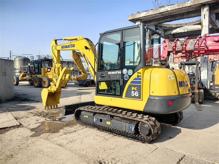 Used 5Ton Komatsu 56 Mini Excavator Moving Type Crawler Affordable for sale