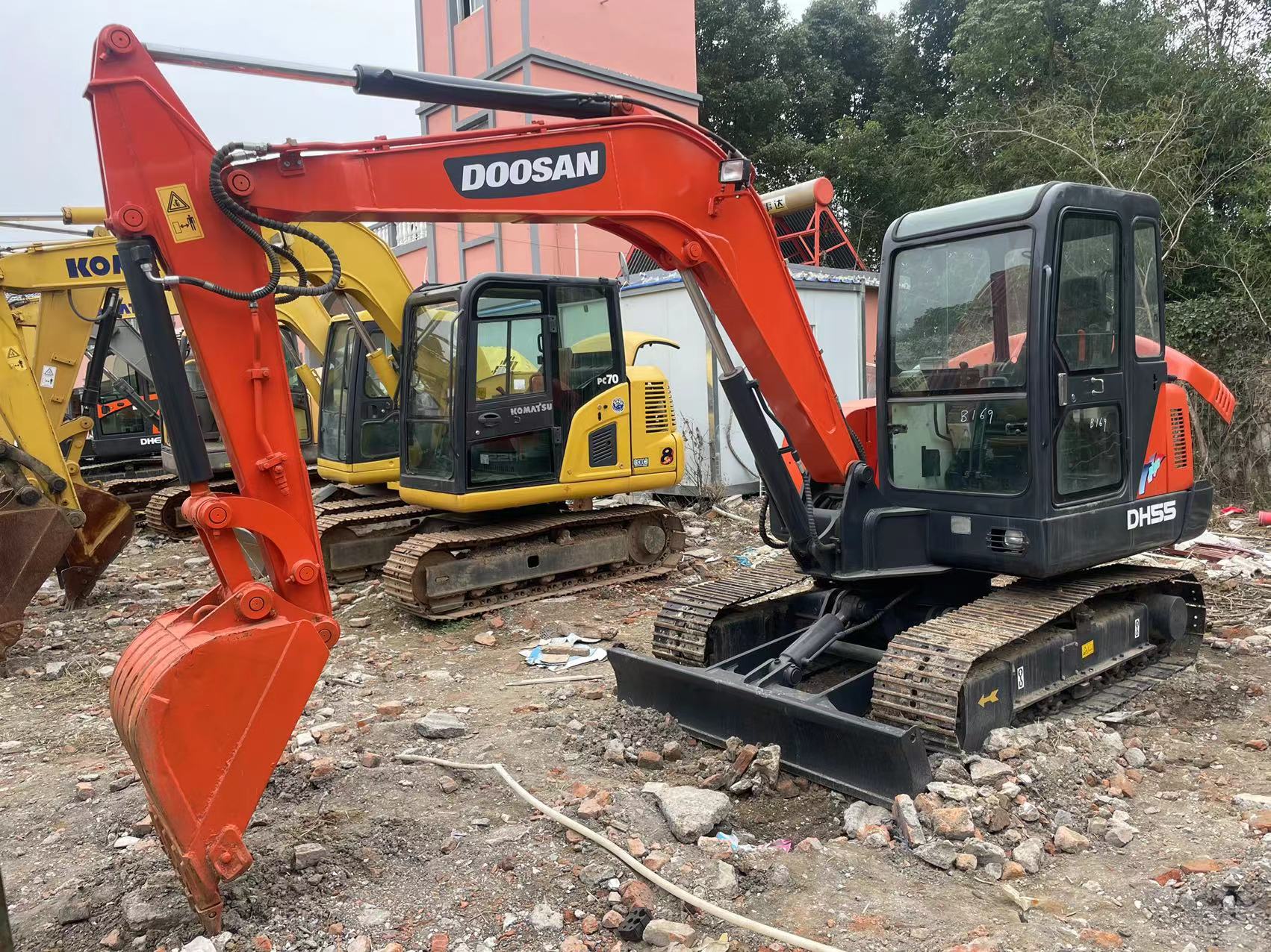 Crawler Excavator Second Hand DOOSAN DX55 DX60 Used Digger DOOSAN DH55 DH60