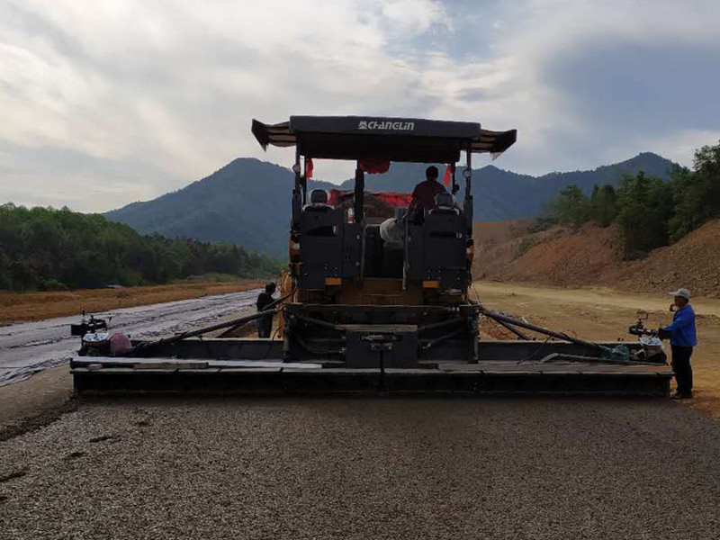 CHANGLIN 6m Asphalt Paver GYA4200 Cement Concrete Paving Equipment