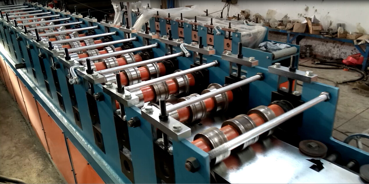 Hydraulic Three Punching Door Frame Roll Forming Machine Size Adjustable
