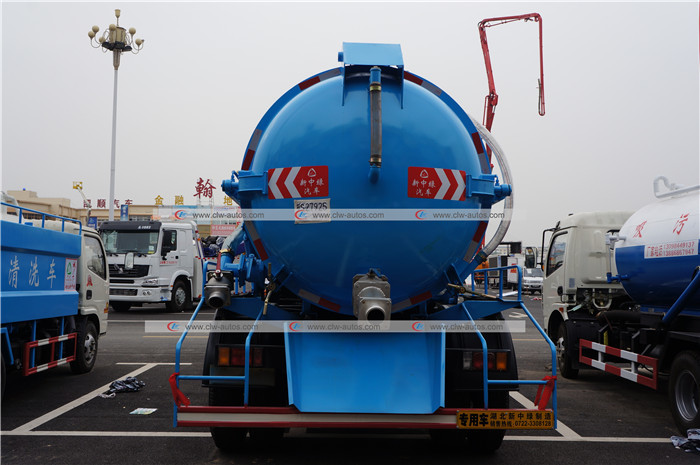 Dongfeng 8cbm 8000Liters Vacuum Sewage Septic Fecal Suction Truck Sewer dredging Truck