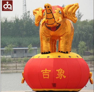 The inflatable model is customized to customize the gas mold of the Christmas tree arch.a kinds of colors