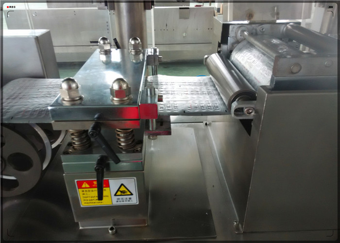 High Speed Food Blister Packing Machine Chewing Gum PVC Packaging Machine