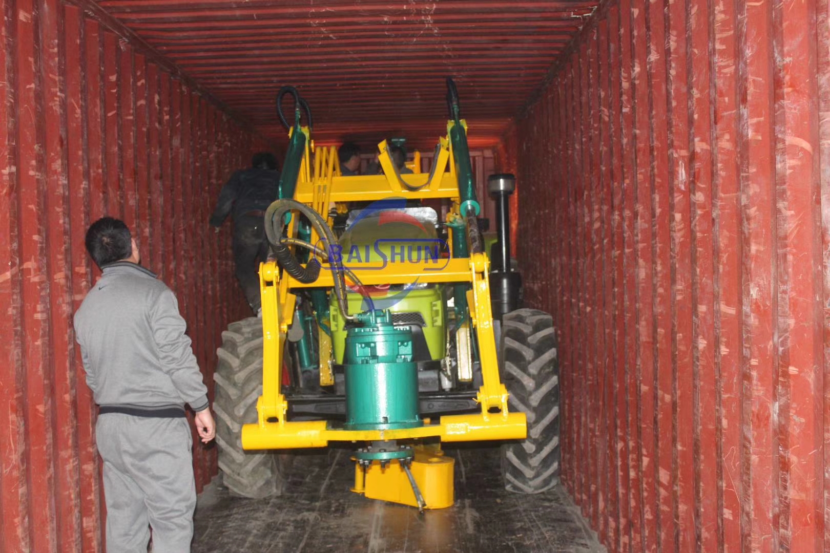 Popular sale lifting crane mounted post hole digger machine new tractor with auger