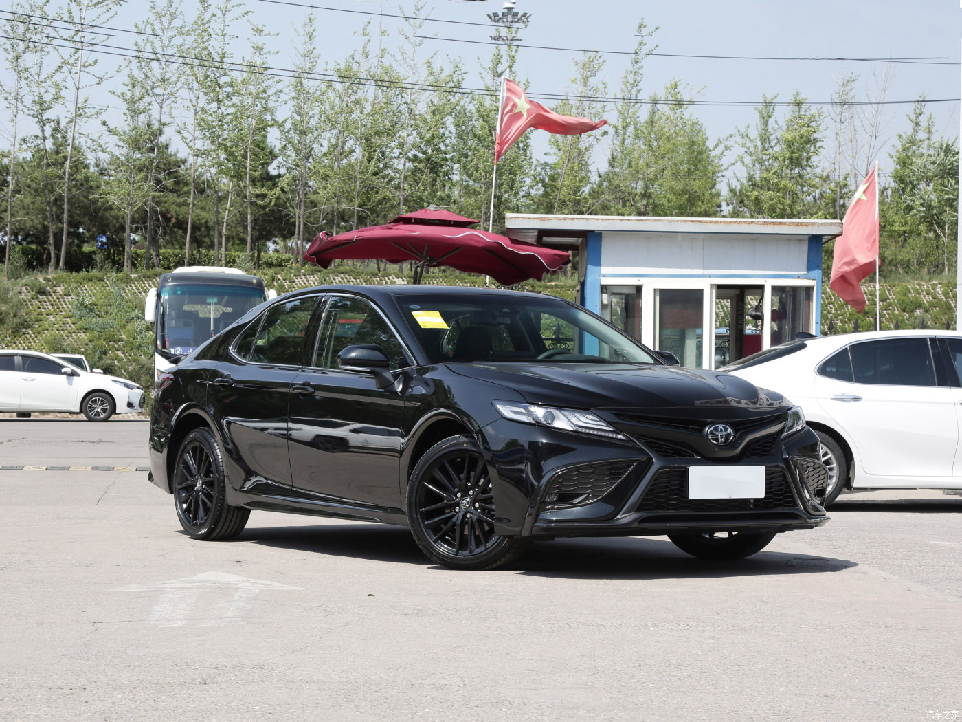 2024 To-yota C-amry 2.5S 5 Seats Hybrid Electric Car Hybrid Technology 360° Rear Camera Integral Body Cabin Structure