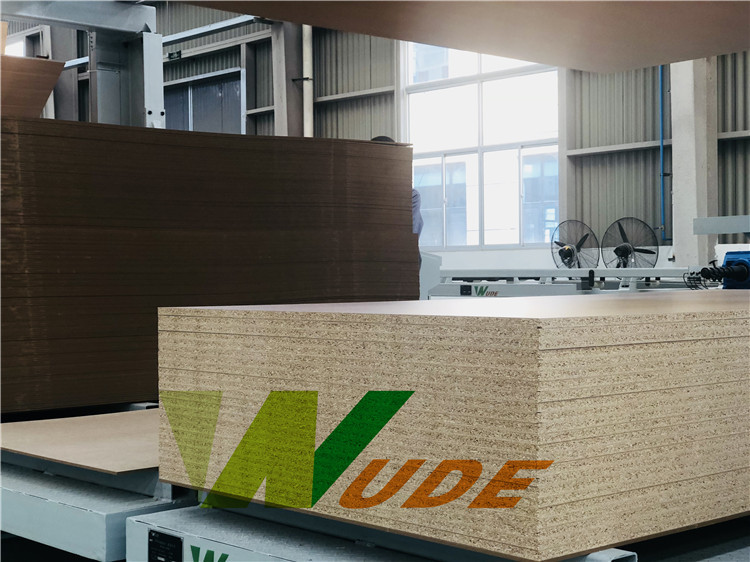 Melamine Laminating Line Hot Press Machine With Automatic Loading And Loading