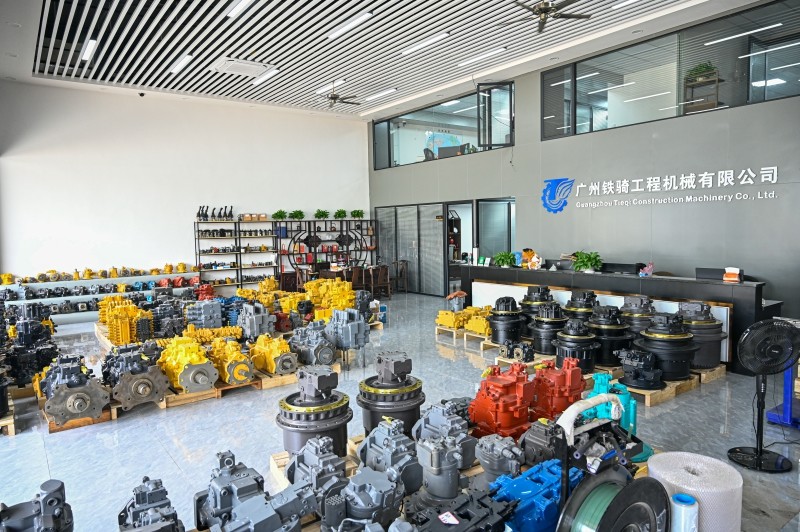Mini Excavator Control Valve Assembly 723-26-13101 723-26-13100 For Komatsu PC60-7 Pc70-7