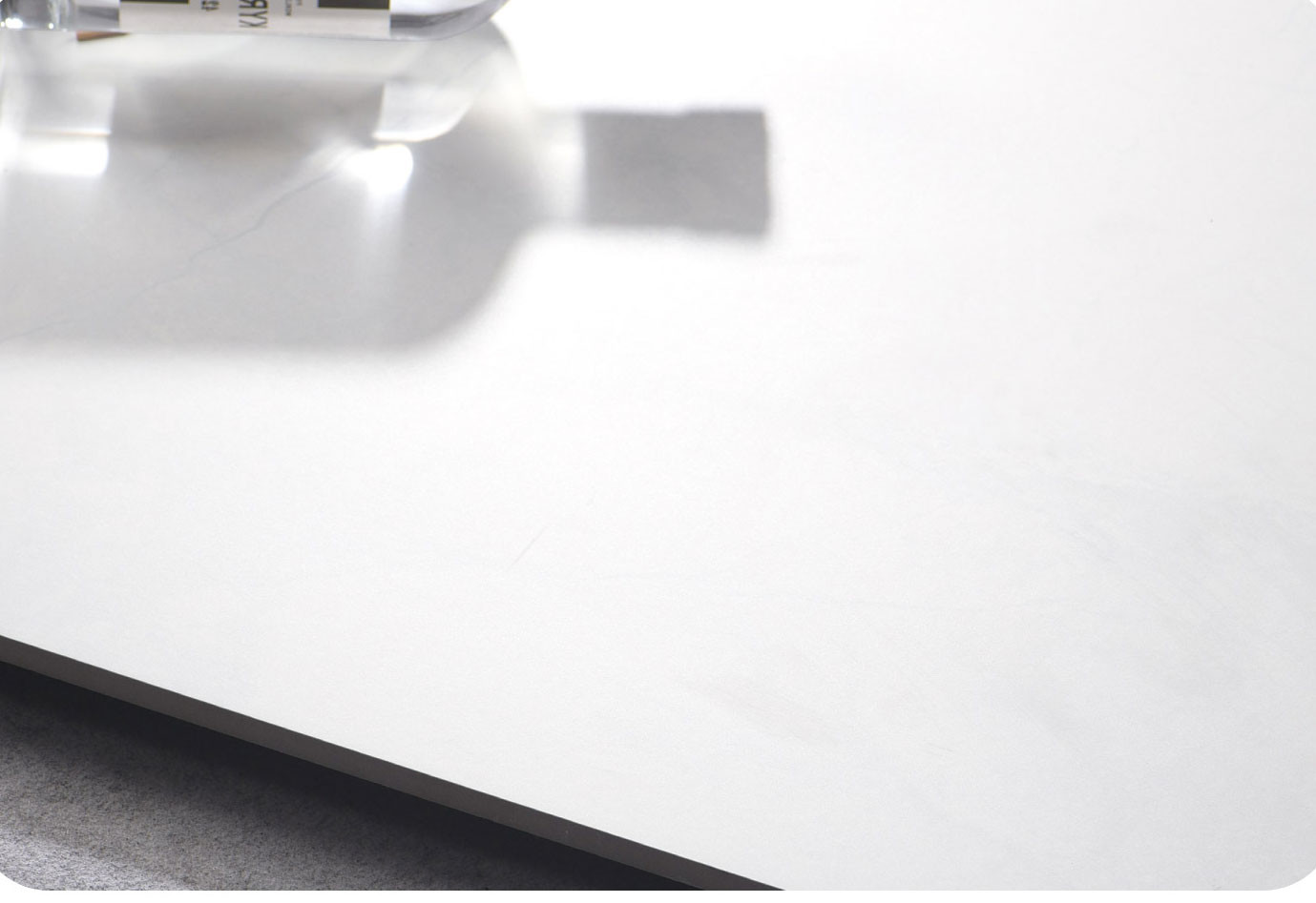 SGS Decorative Tiles And 600x1200mm White Interior Floor Soft Glazed Porcelain Tile For Design