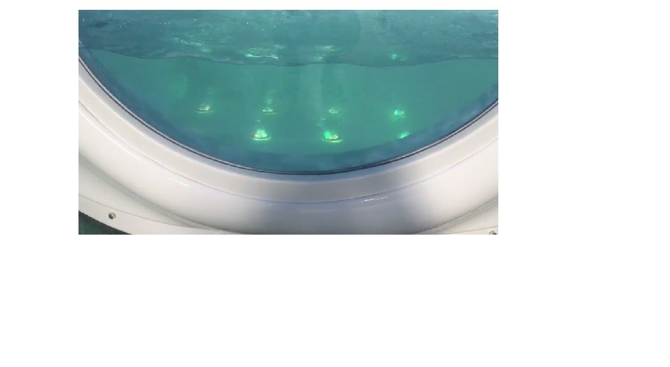5 Foot Waterfall Whirlpool Bathtub Hot Tub 1700x1300x680MM