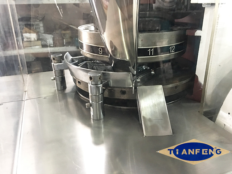 Zp15 Zp17 Zp19 Pharmaceutical Pill Press Equipment GMP 42000 Pcs/Hour