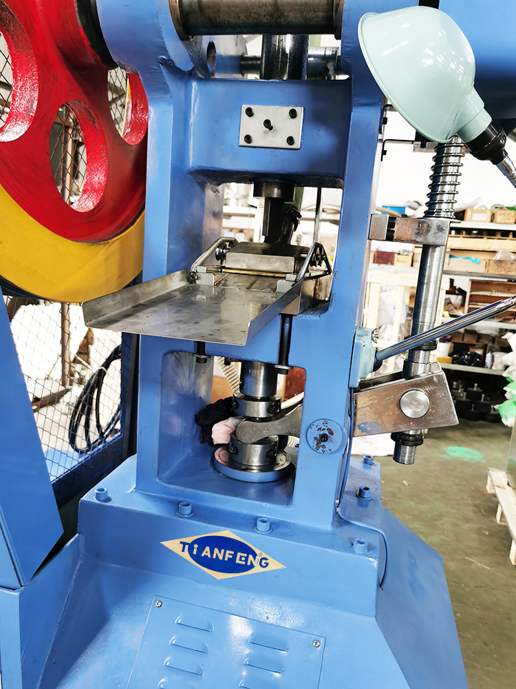 6000W Pharmaceutical Flower Basket Tablet Press 2800 Pieces/hour