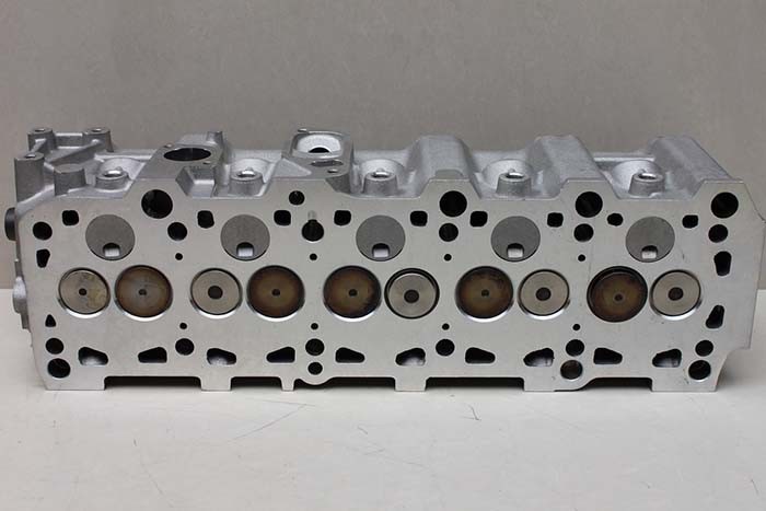 VW Diesel Engine Complete Cylinder Head Assembly 074103351D Long Life