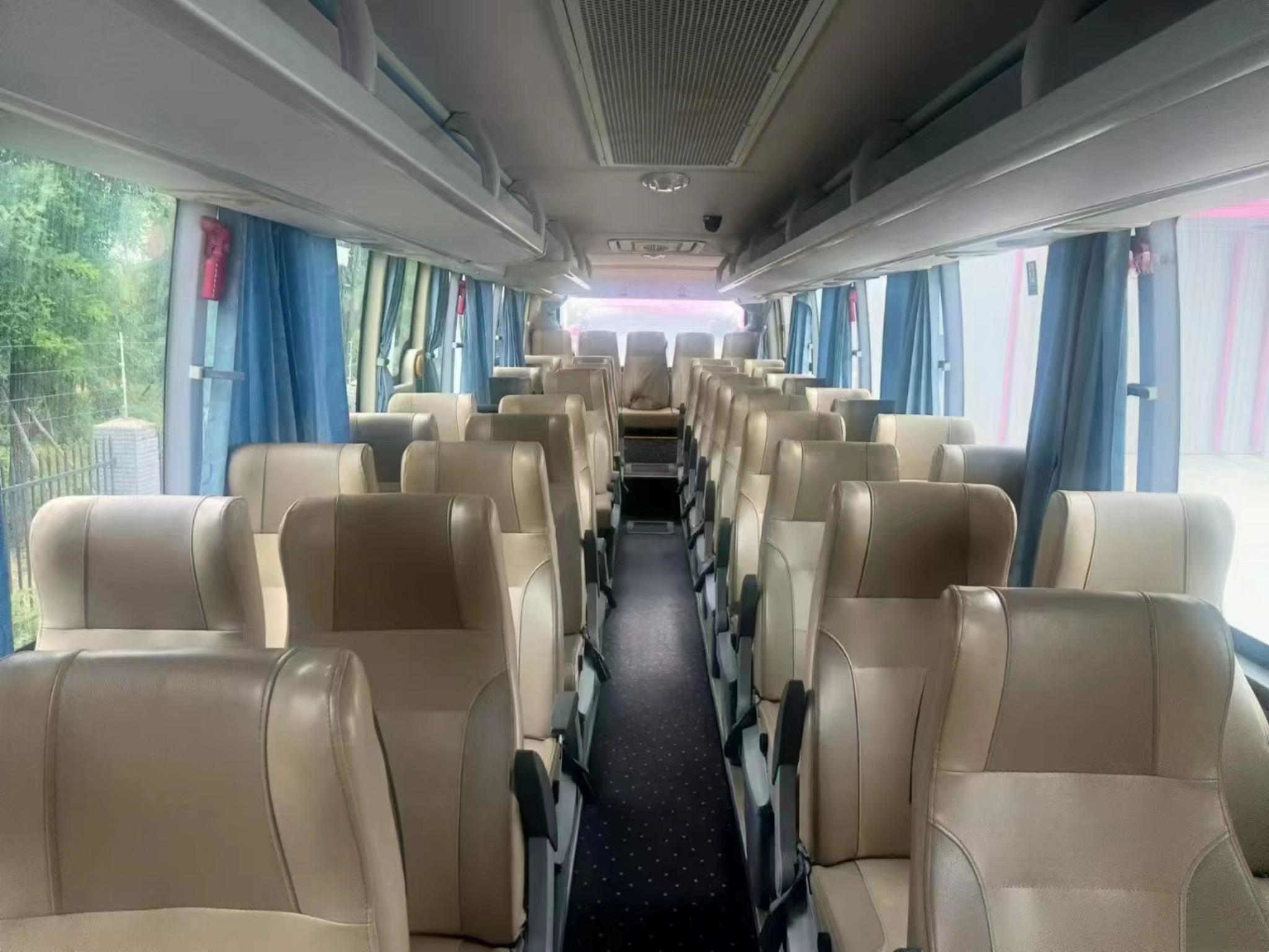 Rear Engine Used Coach Buses 49 Seats LHD Diesel Engine Tourist Kinglong XMQ6112