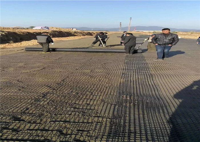 Highway Road Pp Biaxial Geogrid Tensile Strength 20-200kn/M Width 1m-8m