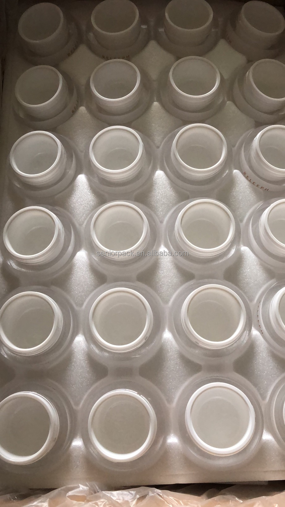 OEM ODM Clear Double Wall Plastic Jars with Lids 4 oz Black Lids Clear Pet 8 oz Plastic Cosmetic Jars Cream Set 150g 200g 300g