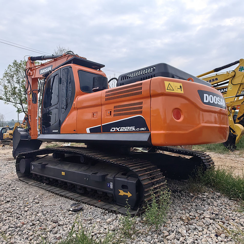 Used Original Korea Doosan DX225 Excavator 22 Ton Hydraulic Used Doosan Dx225 Excavator In China