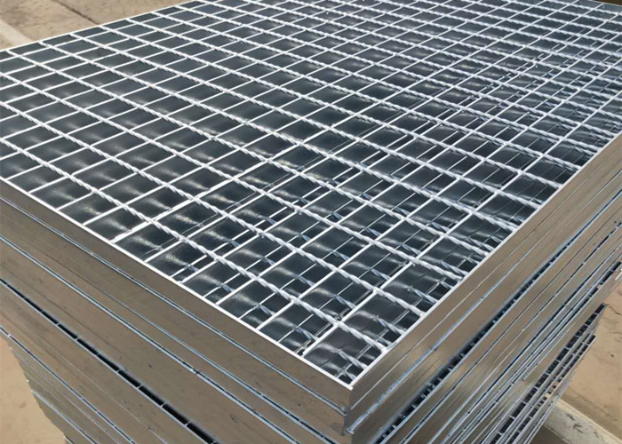 Anti Skid Q345 Welded Steel Grating 1250mm Width Hot Dip Galvanized