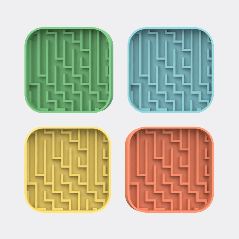 Custom Cute labyrinth maze Pattern silicon Pet Dog Food Feeding Mat Silicone Slow Feeder Licking Pad