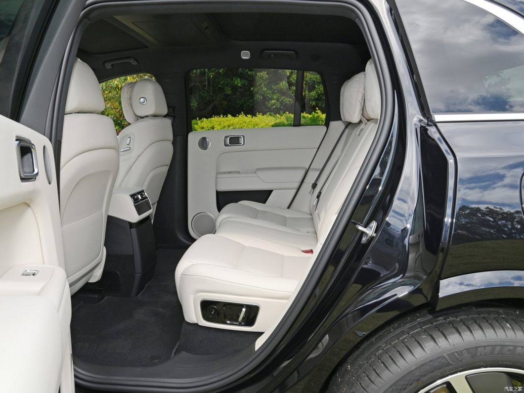 2024 Lixiang L7 Ultra SUV Hpev Range-Extended Electric Vehicle New Energy Car
