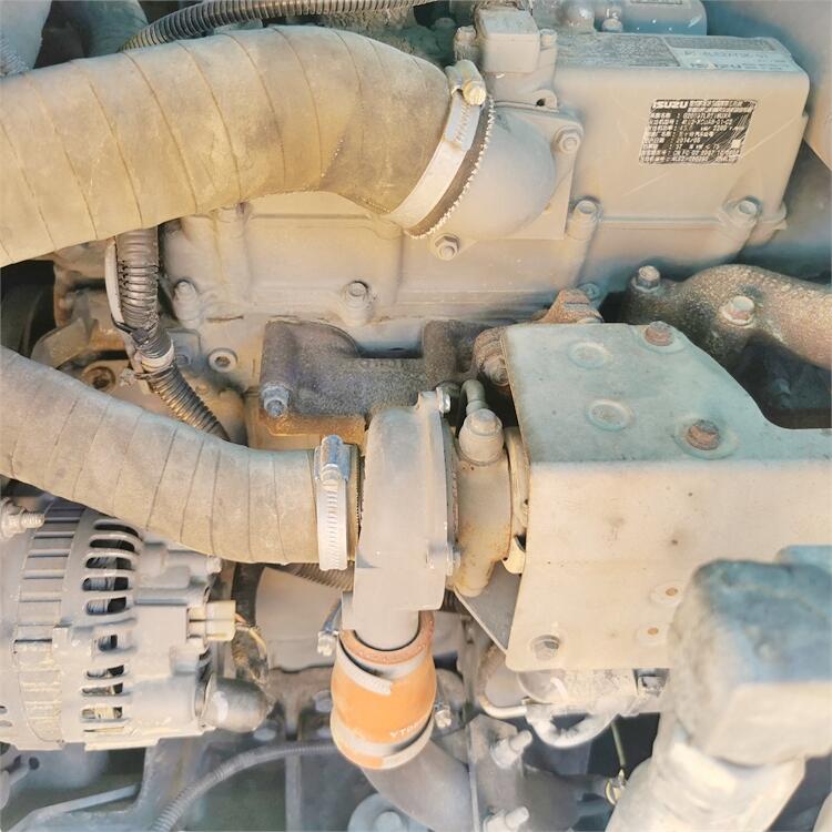 Japan Original 7 Ton Mini Used Kobelco SK75 Excavator with ISUZU Engine in Shanghai