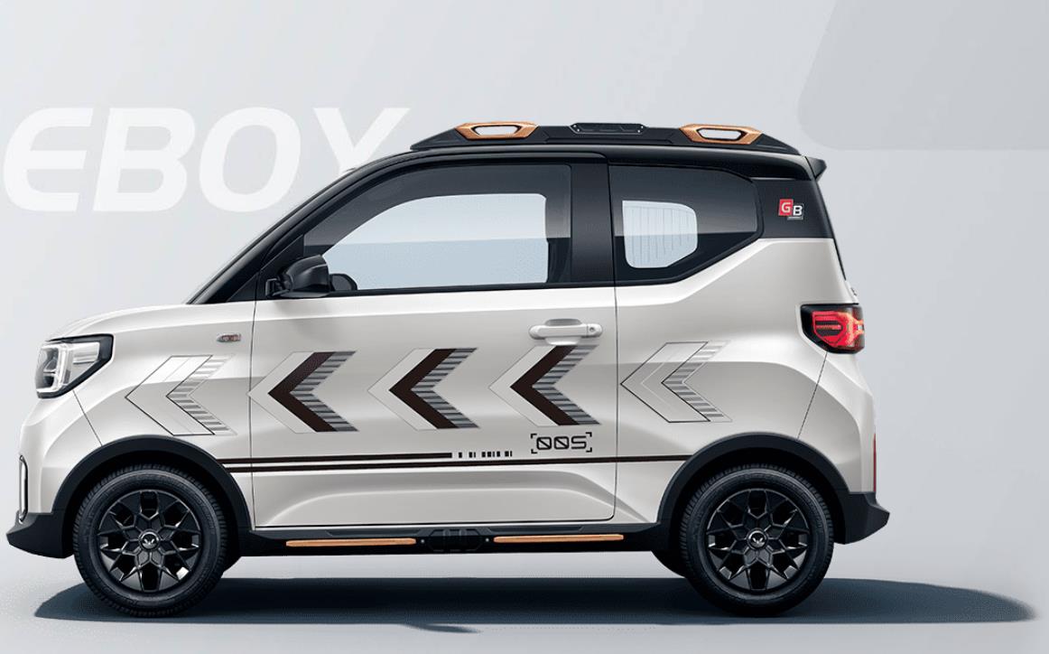 Mini Family Sports Cars 2023 Wuling Mini EV Electric Cars in Pure Electric with Maximum Power 30kW 41Ps