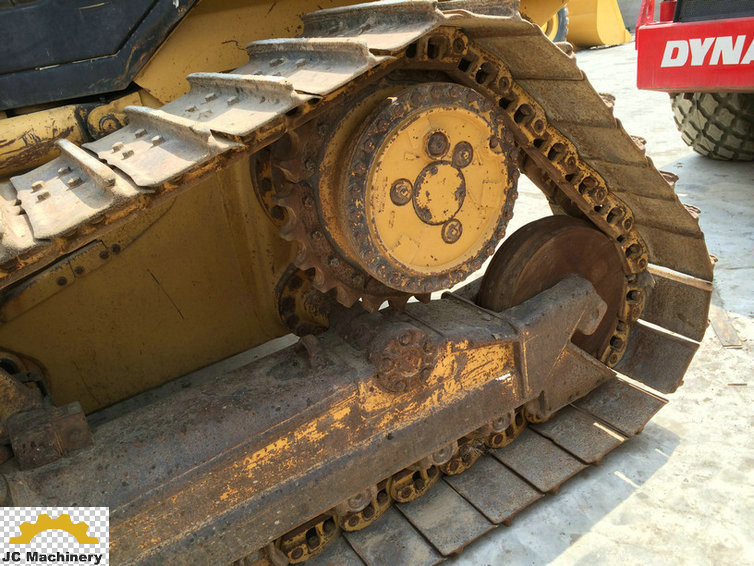 Original Color V-track crawler bulldozer CAT D5M LGP in stock for sale