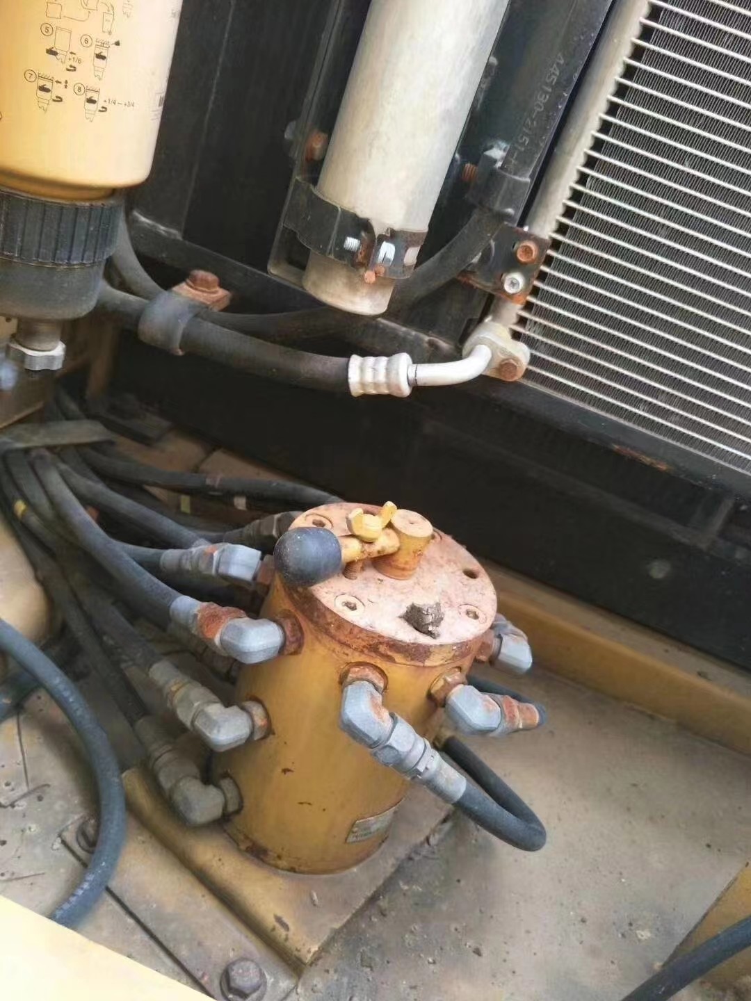 Original Appearance Used Tracked Excavator CAT320D From Japan