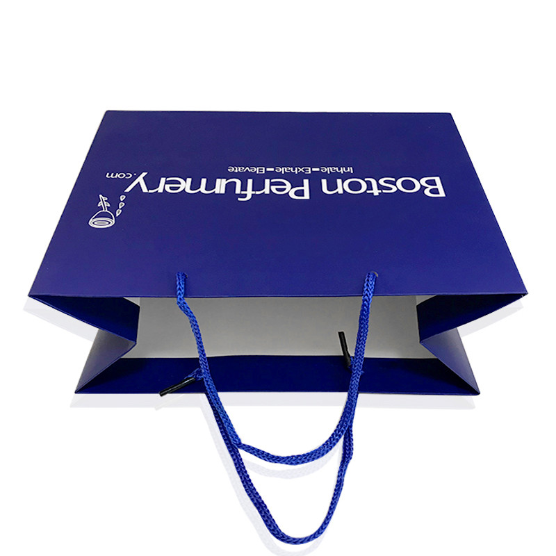 Wholesale Custom Logo White High Quality Cheaper Paper Gift Bags With Handles