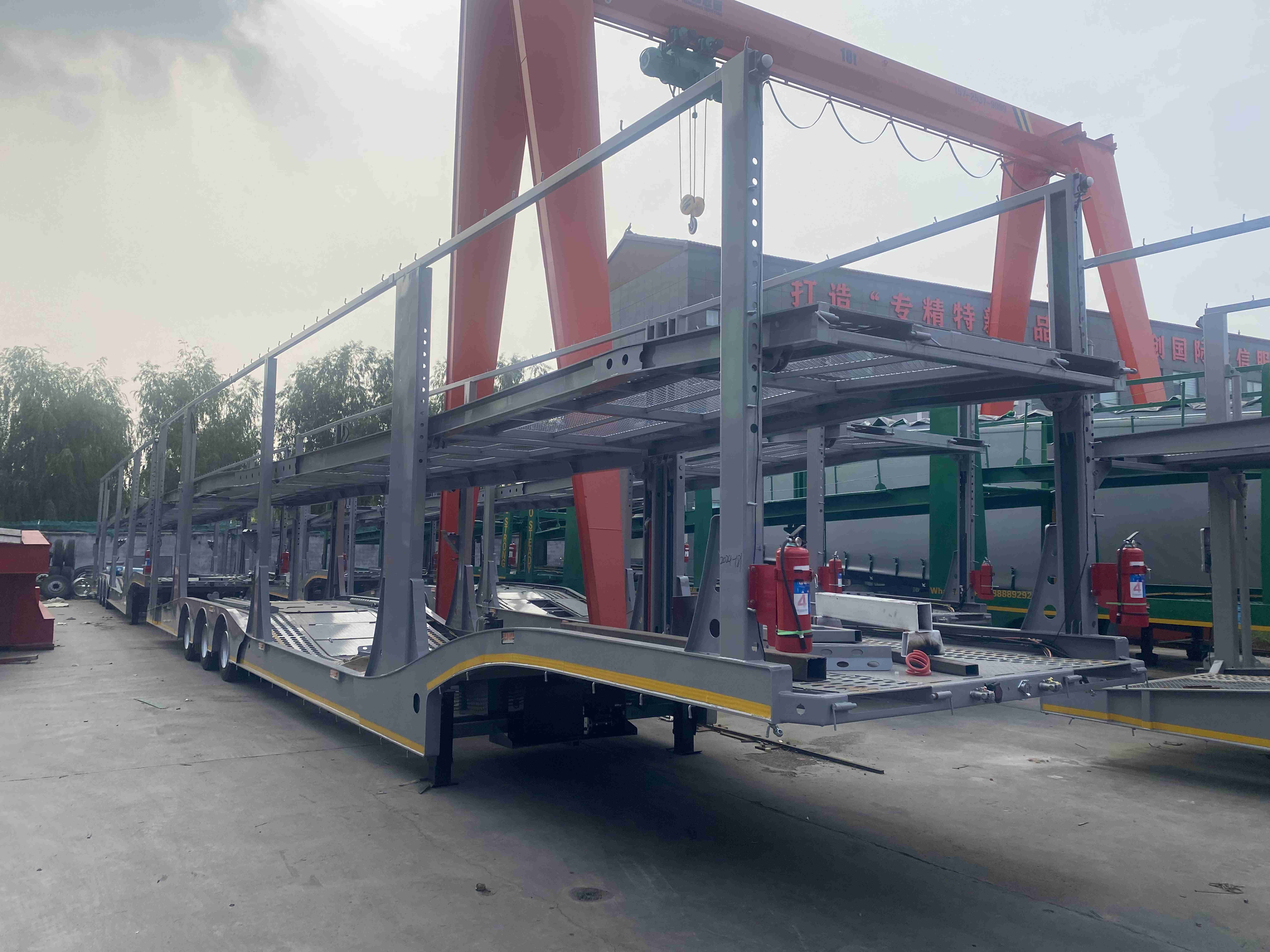 2-3 Axes Vehicle Transport Semi Truck Trailer 9 Car Transport Vehicle Semi Trailer